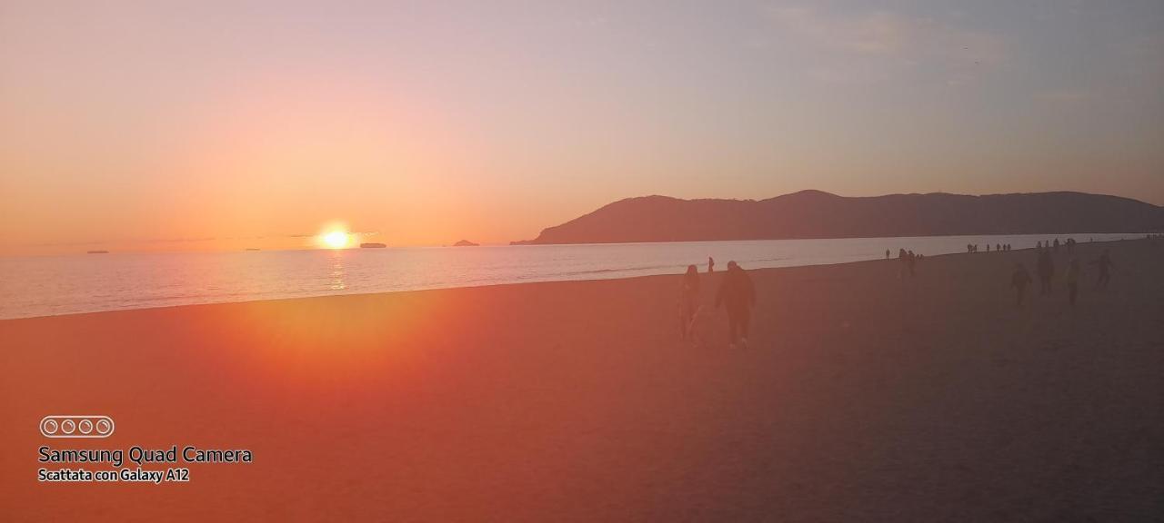 Sogno Vacanze Apartment Massa  Bagian luar foto