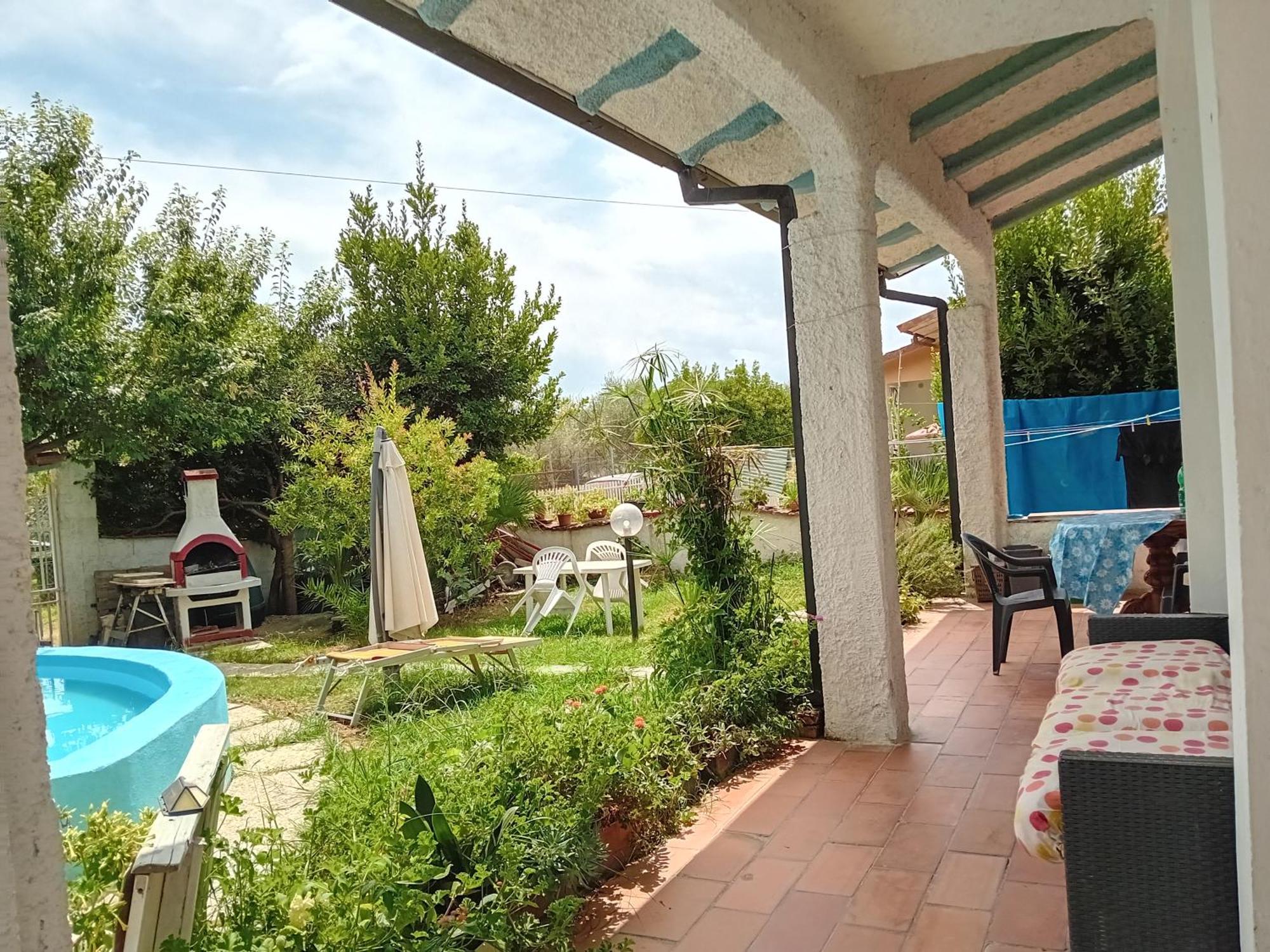 Sogno Vacanze Apartment Massa  Bagian luar foto